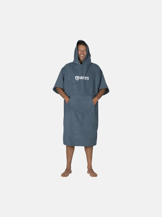 ascent-poncho-blue.webp